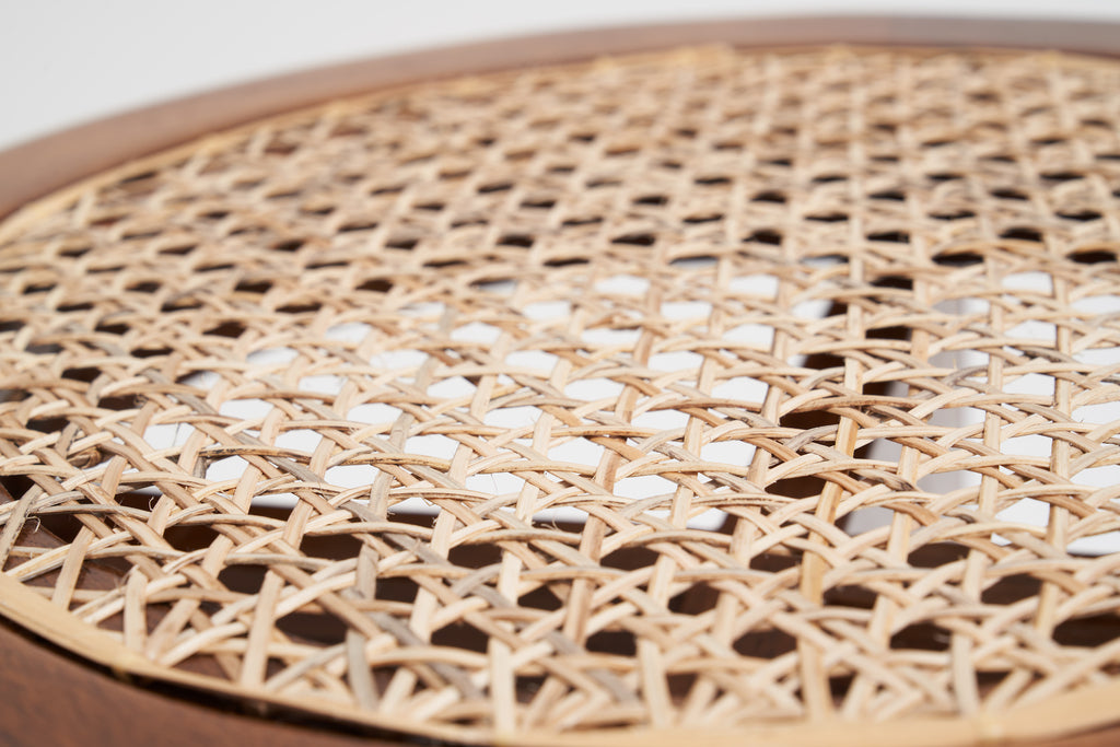 ジャンヌレのケーンシートラウンドハイスツール シート部分ズーム2