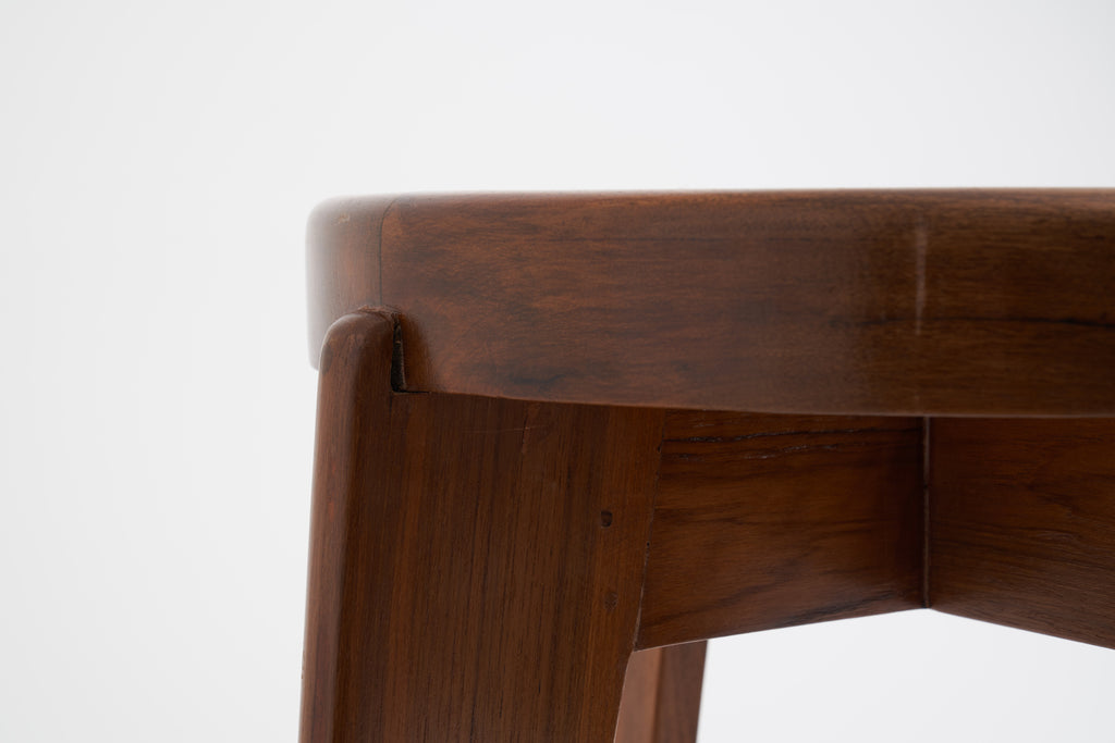 ジャンヌレのケーンシートラウンドハイスツール サイドズーム