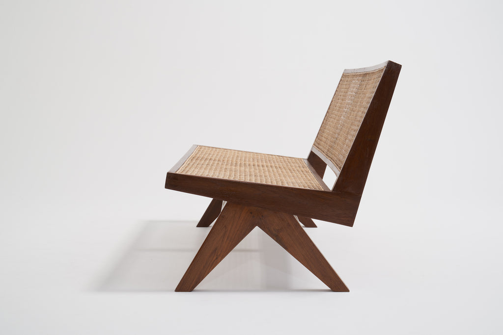 ジャンヌレのケーンベンチシート 横から見た図