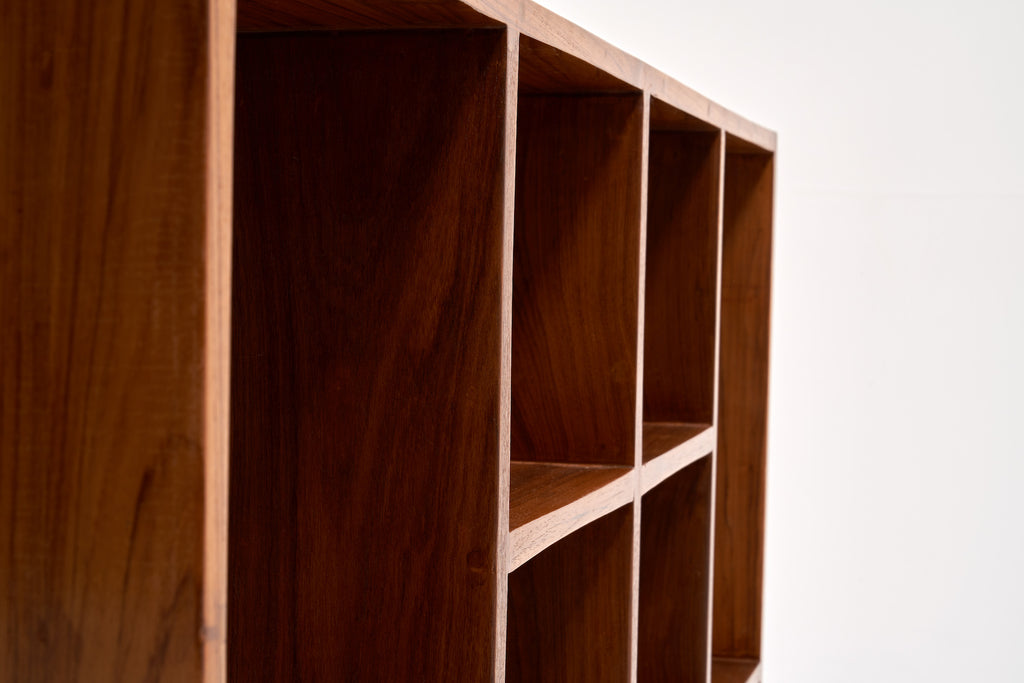 ジャンヌレのファイルラック 斜め横からの画像