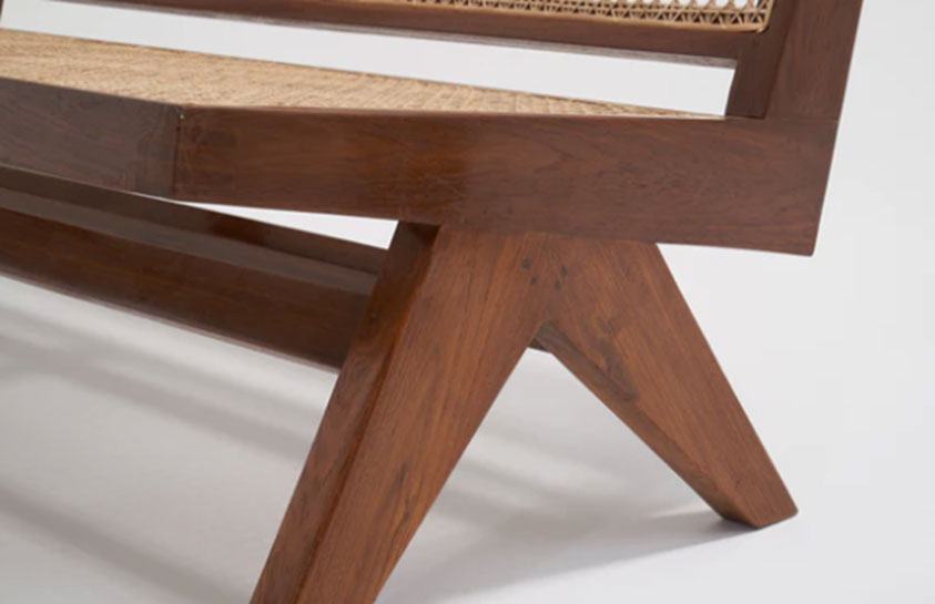 ピエール・ジャンヌレの家具が人気の背景と主な製品を紹介