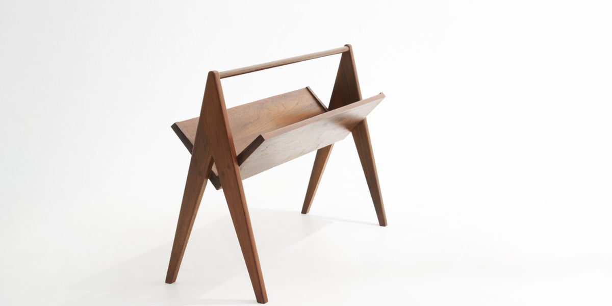 ピエールジャンヌレ | Pierre Jeanneret | ジャンヌレの V BOOK RACK マガジンラック | Pierre Jeanneret  Tokyo